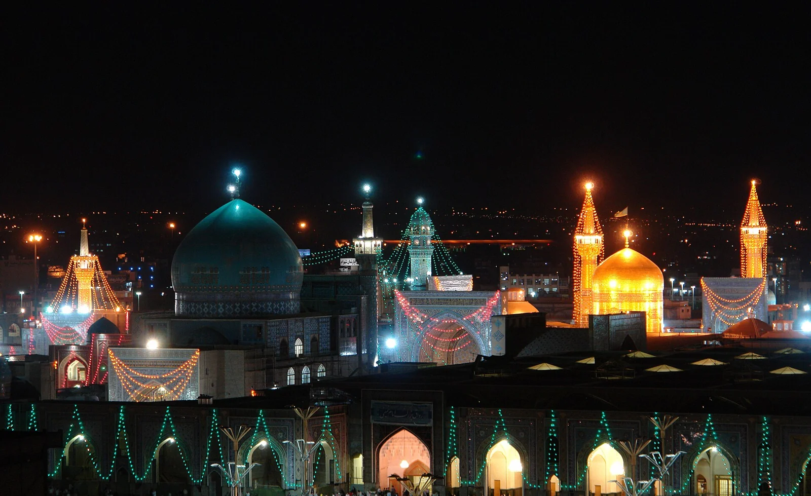 عکس واقعی صحن حرم امام رضا در مشهد